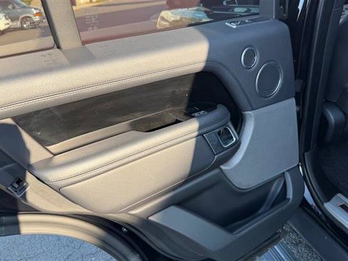 Used 2018 Land Rover Range Rover AWD/4WD image 21