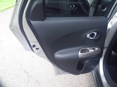 Used 2012 Nissan Juke SL AWD/4WD image 34