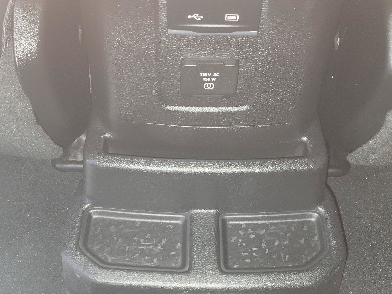 Used 2019 Jeep Wrangler Unlimited Sahara w/ Quick Order Package 24M Moab AWD/4WD image 28