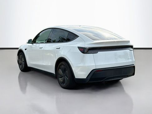 Used 2026 Tesla Model Y Long Range AWD/4WD image 5