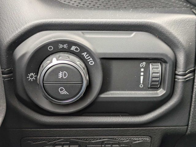 Certified 2026 Jeep Gladiator Mojave AWD/4WD image 25