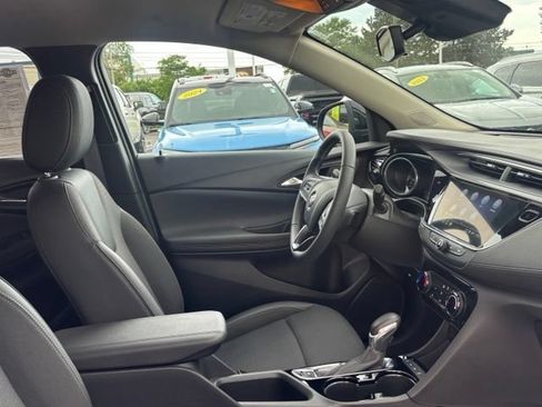 Used 2023 Buick Encore GX Preferred w/ Cold Weather Comfort Package AWD/4WD image 16