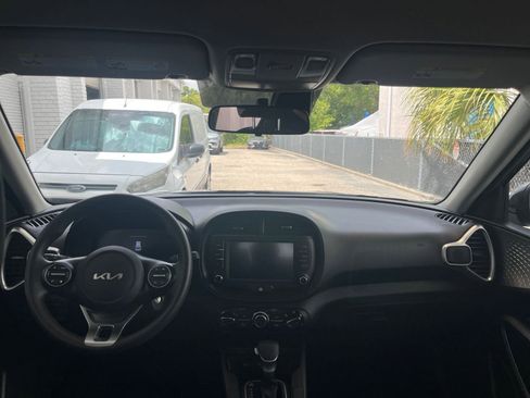 Used 2025 Kia Soul LX w/ LX Technology Package image 31