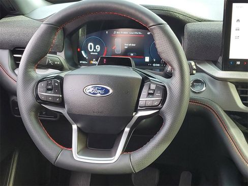Used 2025 Ford Explorer ST-Line image 27