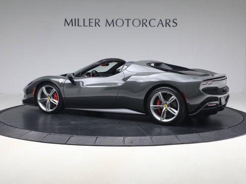 Used 2023 Ferrari 296 GTS image 5
