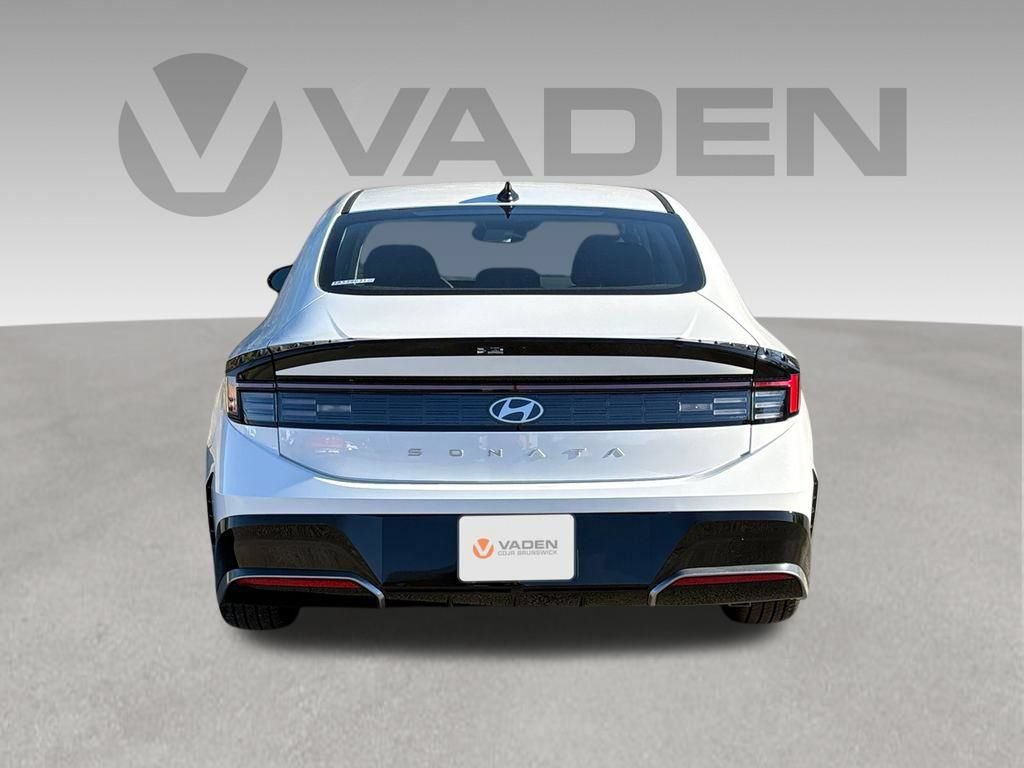 New 2026 Hyundai Sonata SEL FWD image 20