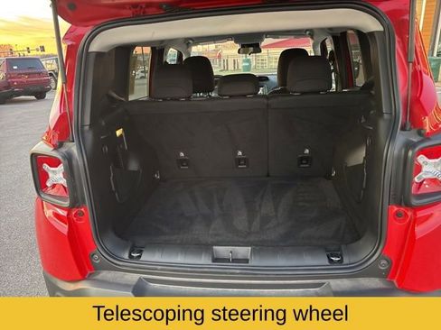 Used 2023 Jeep Renegade Latitude image 26