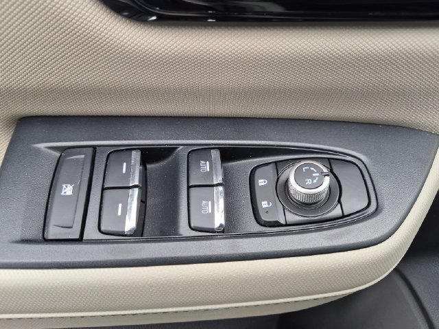Used 2025 Subaru Forester Limited AWD/4WD image 12