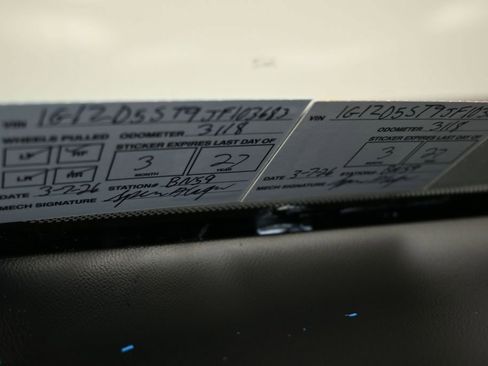 Used 2018 Chevrolet Malibu LT image 11