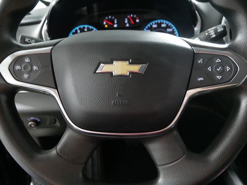 Used 2019 Chevrolet Traverse LS AWD/4WD image 25