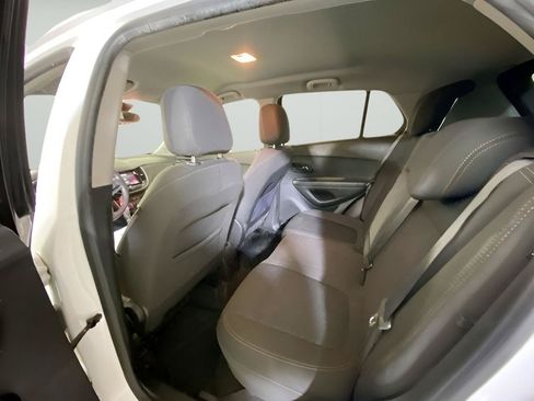 Used 2021 Chevrolet Trax LS w/ Tint and Cruise Package FWD image 33