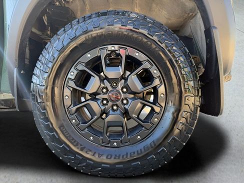 Used 2022 Nissan Frontier PRO-4X w/ Pro-4X Premium Package image 26