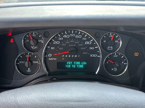 New 2025 GMC Savana 2500 w/ Driver Convenience Package RWD image 16