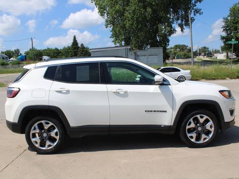 Used 2021 Jeep Compass Limited AWD/4WD image 5
