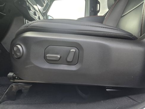 Used 2026 Jeep Wrangler Unlimited Rubicon AWD/4WD image 13
