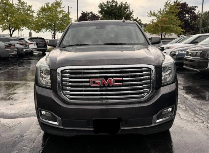 Used 2015 GMC Yukon Denali w/ Premium Package AWD/4WD image 7