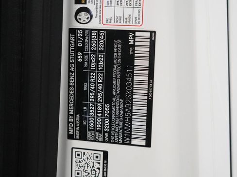 Certified 2025 Mercedes-Benz G 63 AMG 4MATIC image 35