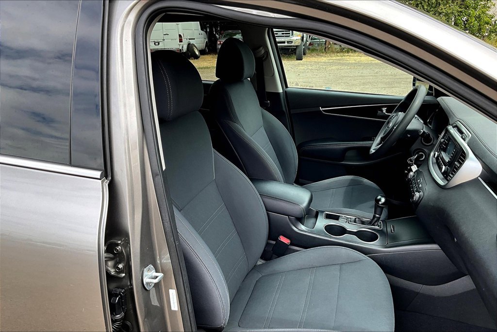 Used 2018 Kia Sorento L FWD image 10