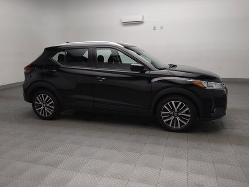 Used 2021 Nissan Kicks SV image 11