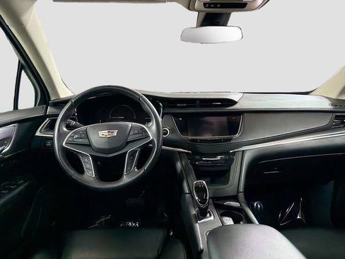 Used 2017 Cadillac XT5 Luxury w/ Driver Awareness Package FWD image 26