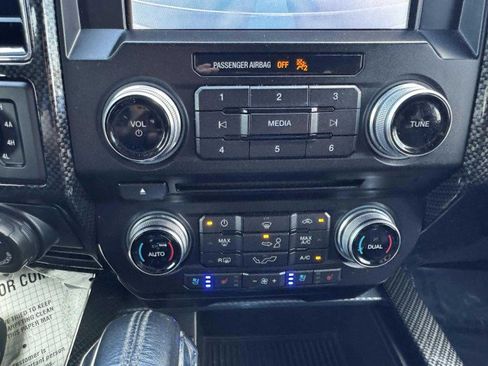 Used 2018 Ford F150 Lariat w/ Equipment Group 502A Luxury image 37