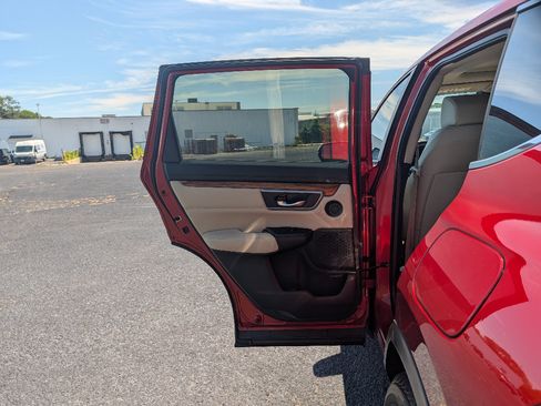 Used 2017 Honda CR-V EX-L image 11