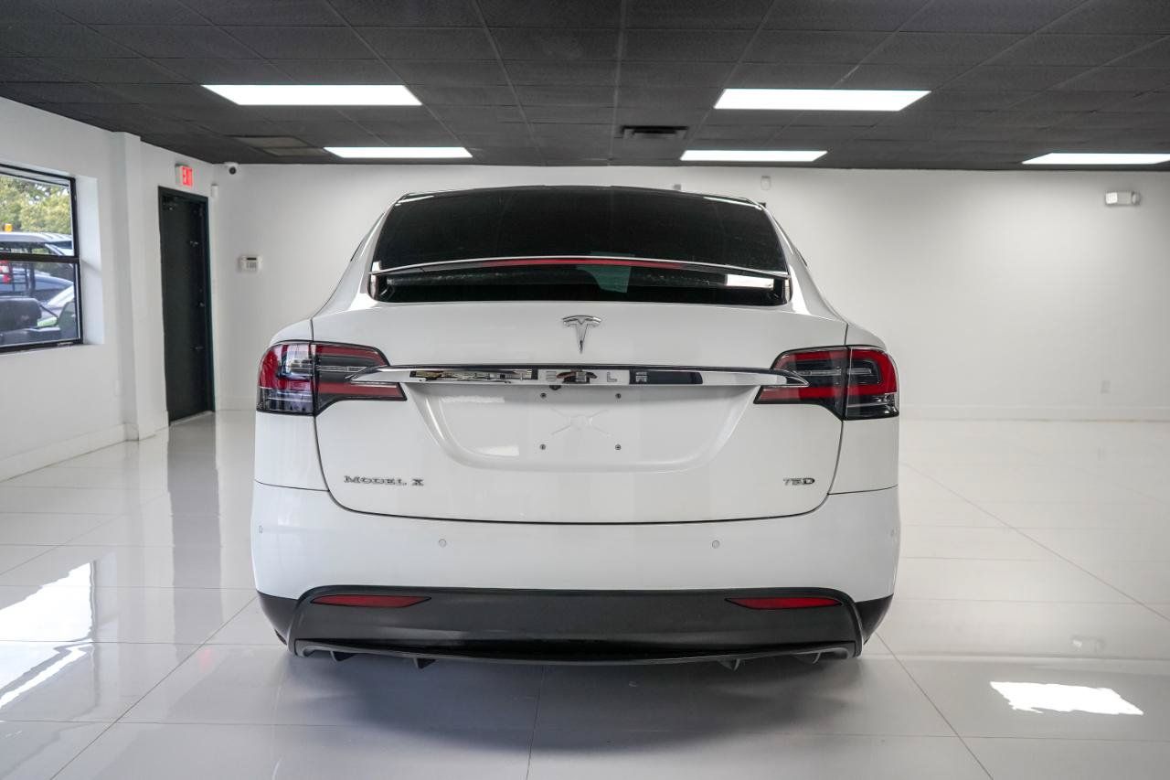 Used 2017 Tesla Model X 90D AWD/4WD image 4