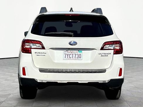 Used 2017 Subaru Outback 2.5i Premium AWD/4WD image 5