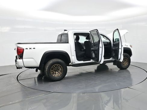 Used 2022 Toyota Tacoma SR image 34