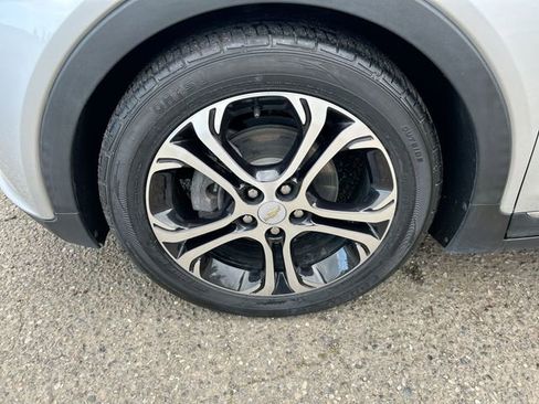 Used 2017 Chevrolet Bolt Premier image 30
