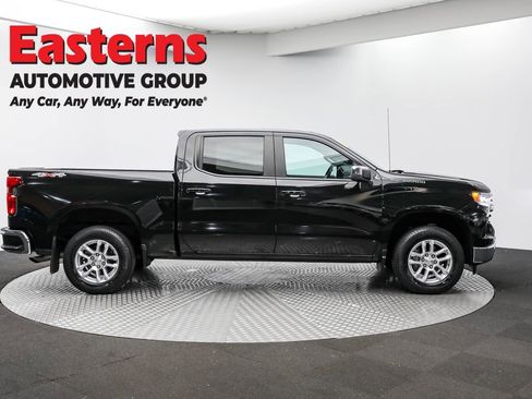 Used 2022 Chevrolet Silverado 1500 LT image 4