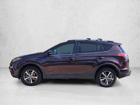 Used 2017 Toyota RAV4 XLE image 9