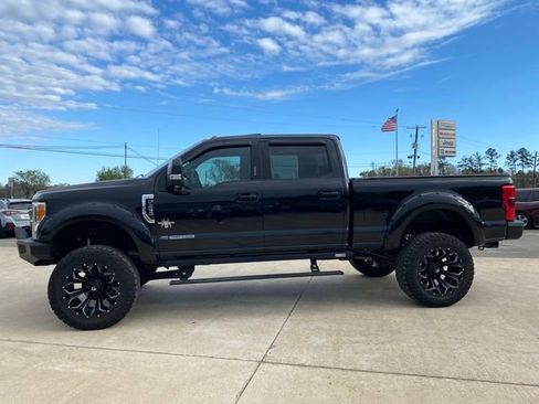 Used 2019 Ford F250 Lariat w/ Lariat Ultimate Package AWD/4WD image 4