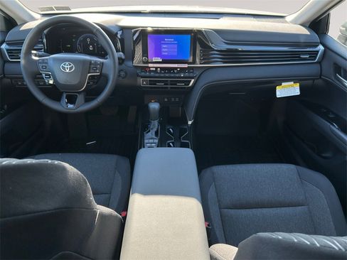 New 2026 Toyota Camry LE image 10