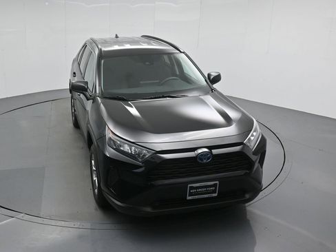 Used 2022 Toyota RAV4 LE AWD/4WD image 37