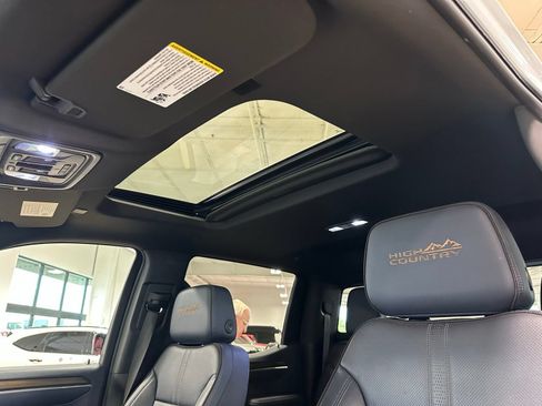 Used 2022 Chevrolet Silverado 1500 High Country w/ LPO, Dark Essentials Package AWD/4WD image 27