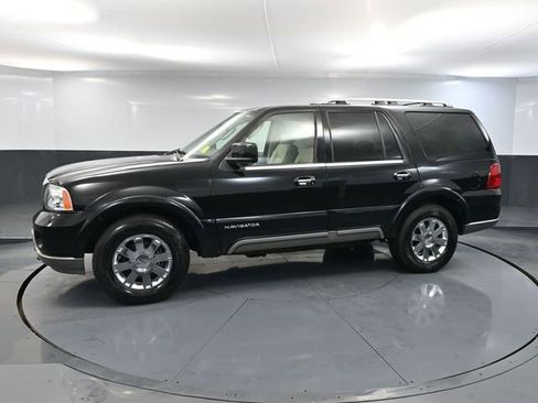 Used 2003 Lincoln Navigator Luxury image 10