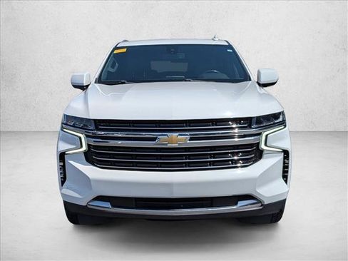 Used 2021 Chevrolet Suburban LT RWD image 3