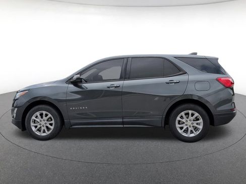 Used 2018 Chevrolet Equinox LS FWD image 2