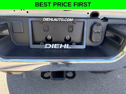 New 2026 RAM 2500 Tradesman w/ Chrome Appearance Group AWD/4WD image 10