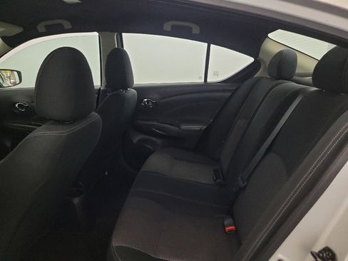 Used 2019 Nissan Versa SV FWD image 18