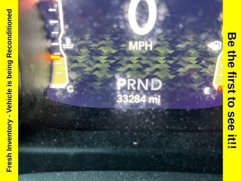 Used 2022 Jeep Wrangler Unlimited Sahara w/ Cold Weather Group image 16