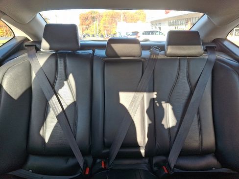 Used 2023 Acura TLX w/Technology Package image 19