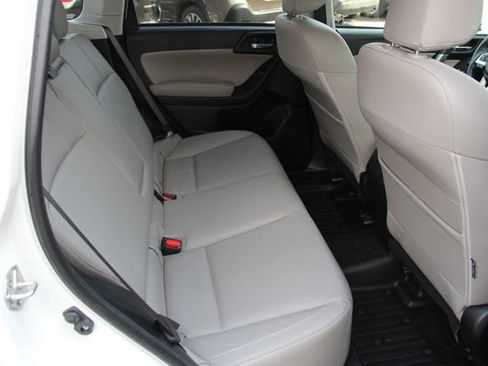 Used 2017 Subaru Forester 2.5i Limited AWD/4WD image 33
