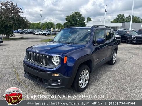 Used 2016 Jeep Renegade Latitude w/ Popular Equipment Group AWD/4WD image 1