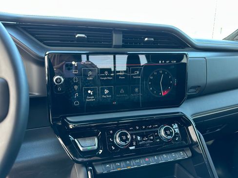 Used 2025 GMC Sierra 1500 AT4X image 15