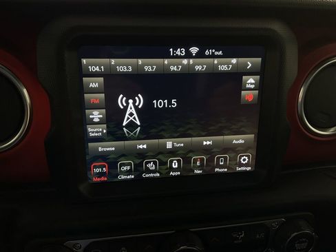 Used 2020 Jeep Wrangler Unlimited Rubicon w/ Uconnect 4C Nav & Sound Group AWD/4WD image 25
