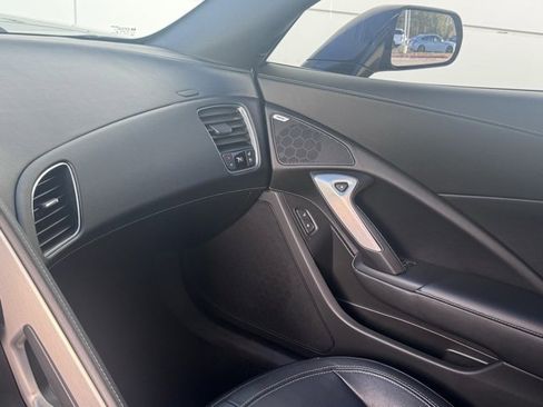 Used 2017 Chevrolet Corvette Stingray Z51 image 14