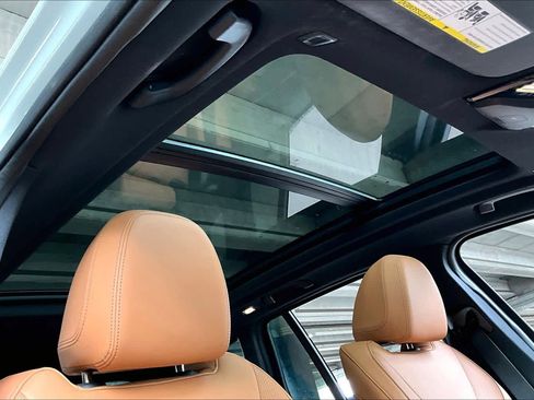 Used 2023 BMW X3 xDrive30i w/ Premium Package w/ZPA image 13