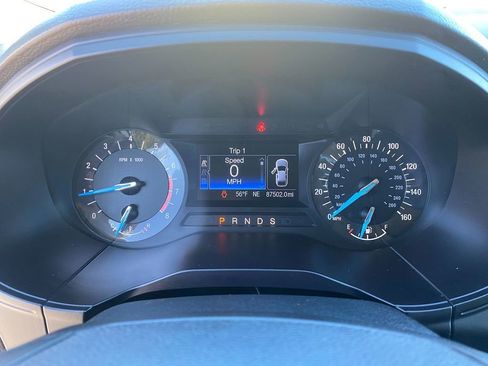 Used 2018 Ford Edge SE image 18